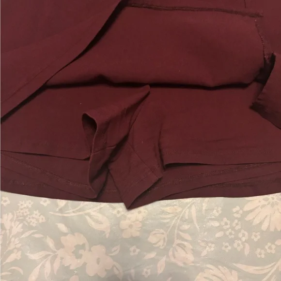 SOLD DO NOT BUY Wild Fable dark moody maroon or burgundy Women's Skort - Picture 4 of 6